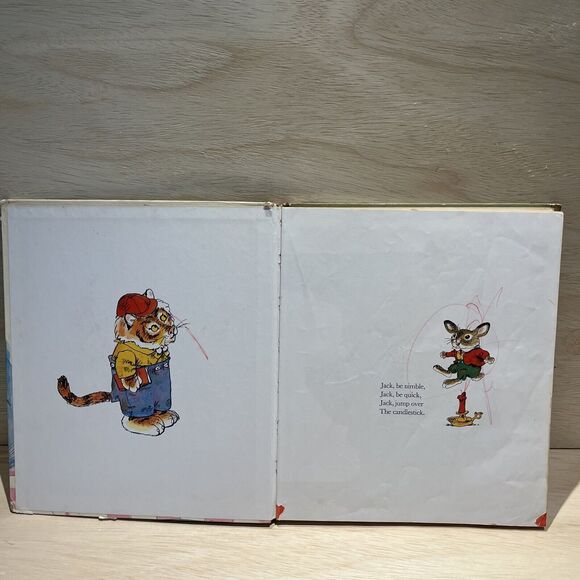 Richard Scarry's Best Mother Goose Ever, Big Golden Book, 1970 Edition - Picture 6 of 8